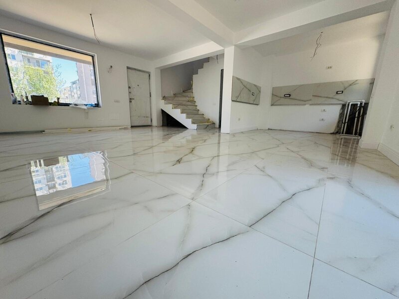 Berceni, Grand Arena,